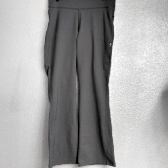 Columbia Women's Omni Shield Pants   Size S/P - Picture 2 of 4